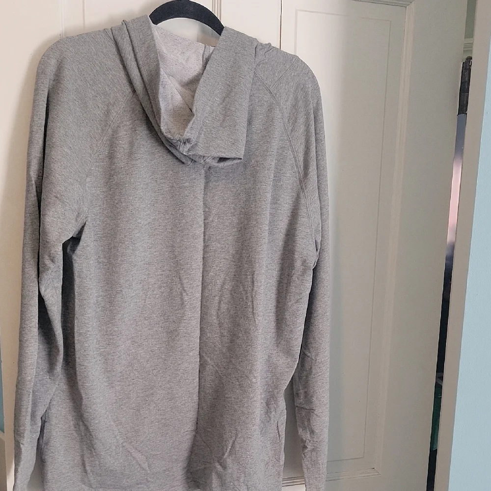 Puma Men's Heather Gray Hoodie - Picture 3 of 4